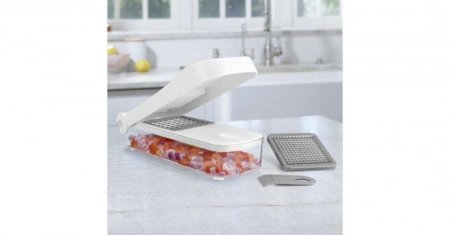 CTG-00-VC2 Vegetable and Fruit Chopper Cuisinart New