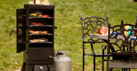 COS-244 Vertical 36"" Propane Smoker Cuisinart New