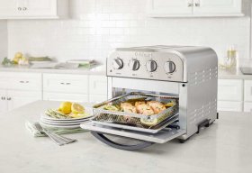 TOA-28 Compact AirFryer Toaster Oven Cuisinart New