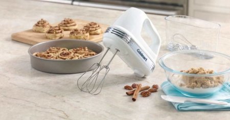 HM-90S Power Advantage? PLUS 9 Speed Hand Mixer with Storage Case Cuisinart New